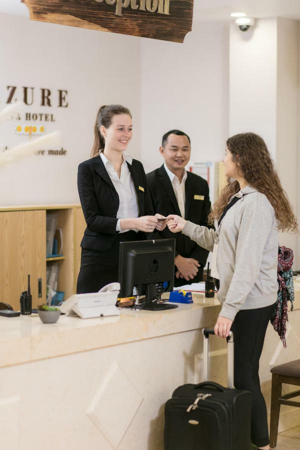 Отель Azure